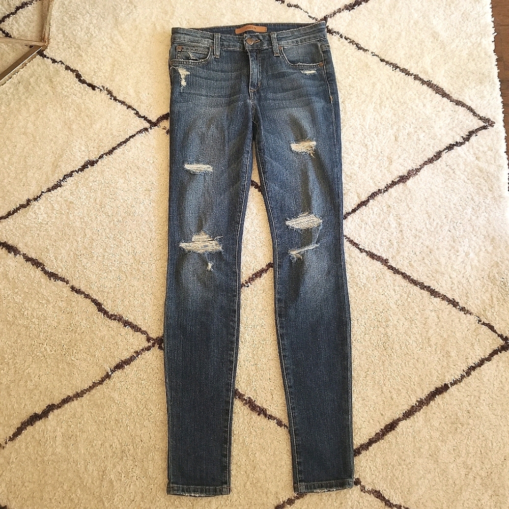 Joe's Jean's Distressed Icon Skinny Jean's 26